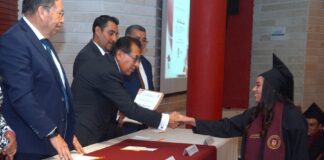 Nuevos Profesionales en Derecho Campus Teacalco Concluyen sus Estudios en la UATx - AlternativaTlx