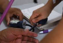 Se Ofrecen Servicios Médicos a Bajo Costo en la Plazuela de Zacatelco - AlternativaTlx