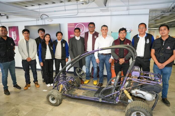 Alcalde Alfonso Sánchez García Dona de Forma Personal un Buggy a Estudiantes del UPIIT Tlaxcala - AlternativaTlx
