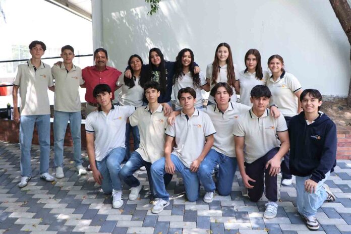 Estudiantes de la UAG Realizan Verano Internacional en Praga y Vancouver - AlternativaTlx