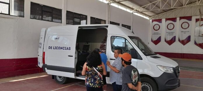 Expide Unidad Móvil de la Secretaría de Movilidad más de Mil 200 Licencias de Conducir - AlternativaTlx Expide Unidad Móvil de la Secretaría de Movilidad más de Mil 200 Licencias de Conducir - AlternativaTlx