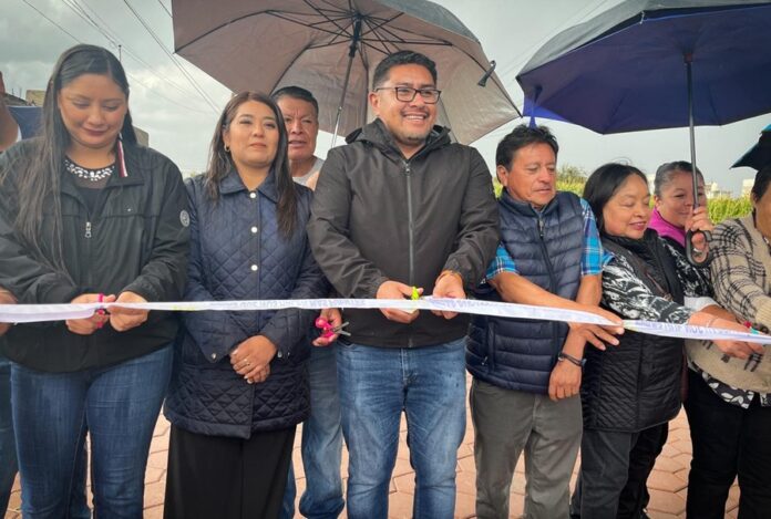 José Miguel Acatzi Luna Encabeza Corte de Listón de Entrega de Obra en el Barrio de Guardia - AlternativaTlx