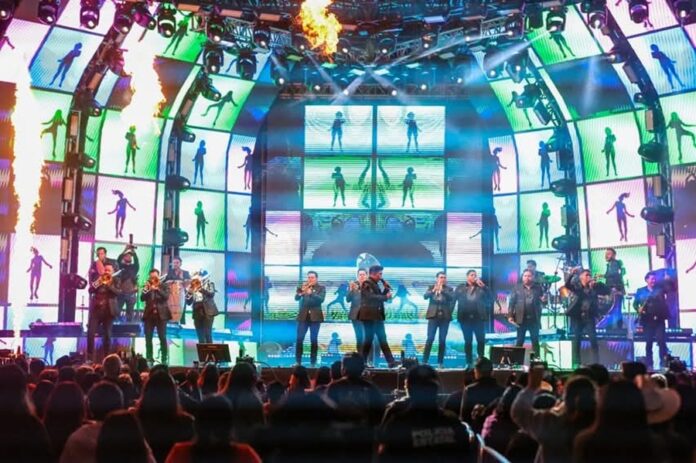 “La Adictiva” Conquista el Teatro del Pueblo en “Tlaxcala, la Feria de Ferias 2025” - AlternativaTlx