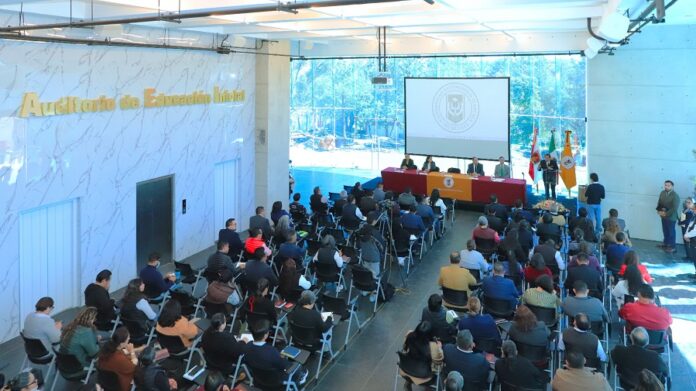 La UATx Acelera el Paso en Tres Escenarios: Planeación, Detección y Evaluación: Rector - AlternativaTlx