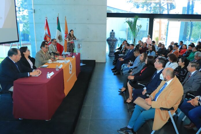 La UATx fortalecerá cursos de educación continua para diversos sectores de la población: Rector - AlternativaTlx