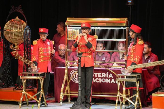 Premio Mayor para Tlaxcala: Alfonso Sánchez García Presencia Sorteo Conmemorativo por los 500 Años de la Ciudad - AlternativaTlx