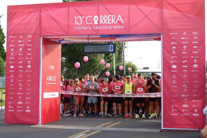 Realizan Carrera Contra el Cáncer de Mama en la UAG - AlternativaTlx