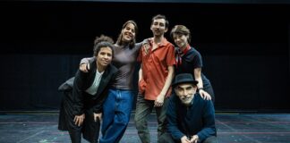 Teatro UNAM Estrena “El mar es un pixel” de David Gaitán, un Ensayo Escénico Sobre Tecnología y Honor - AlternativaTlx