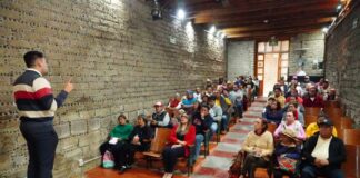 Tlaxcala Brinda Acompañamiento a Adultos Mayores para Reencontrarse con Familiares en EE.UU. - AlternativaTlx