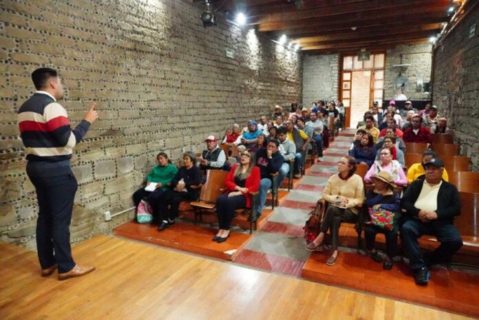 Tlaxcala Brinda Acompañamiento a Adultos Mayores para Reencontrarse con Familiares en EE.UU. - AlternativaTlx
