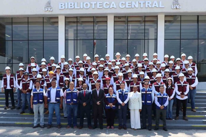 Alumnos de Ingeniería Civil Refuerza el Compromiso con su Profesión - AlternativaTlx