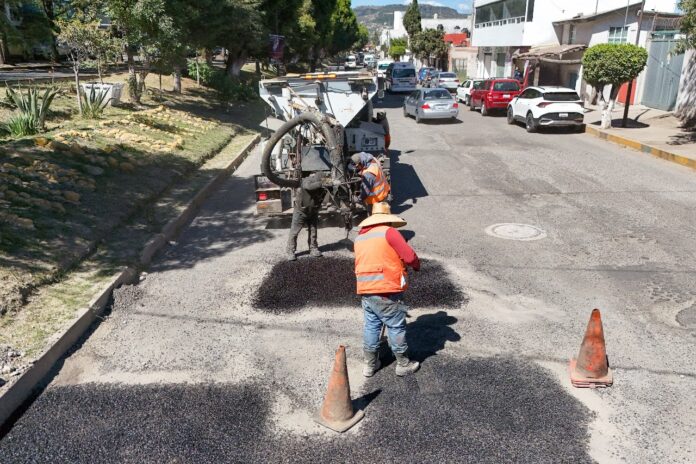 Avanza el Programa de Bacheo en la Capital ahora con Atención en la Colonia San Isidro - AlternativaTlx