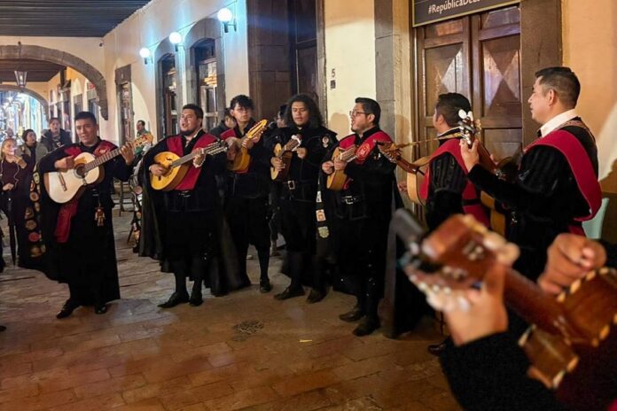 Ayuntamiento de Tlaxcala y UAT Fortalecen la Cultura con el Certamen Nacional de Tunas Universitarias “Tlaxcallan 2025” - AlternativaTlx 