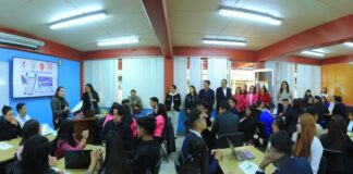 Estudiantes de Administración UATx Aplican sus Capacidades en Simulador de Marketing - AlternativaTlx