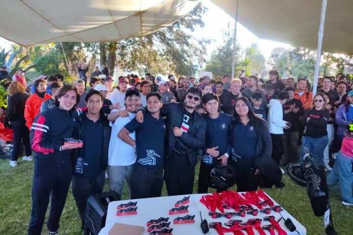 Estudiantes de Diseño Automotriz UATx Ganan Tercer Lugar en el Gravity Race Car 2025 