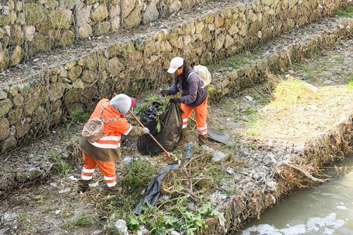 Interviene Ayuntamiento de Tlaxcala Barranca en Atempan con Desazolve y Limpieza para Proteger a las Familias - AlternativaTlx
