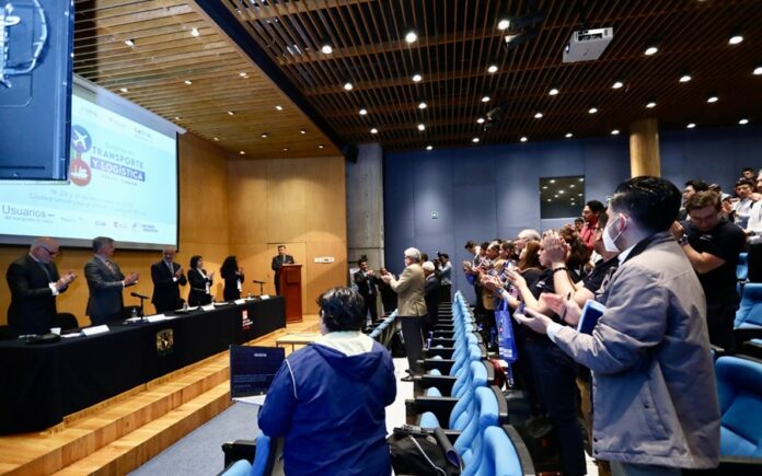 Refrenda Gobierno de México Compromiso para Fortalecer el Transporte en América del Norte Jesús Esteva Medina - AlternativaTlx Refrenda Gobierno de México Compromiso para Fortalecer el Transporte en América del Norte: Jesús Esteva Medina - AlternativaTlx