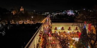 Todo un Éxito el Primer Desfile Navideño Organizado por el Gobierno de Alfonso Sánchez García - AlternativaTlx