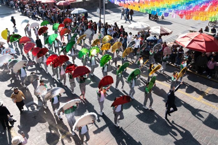 Zacatelco Conmemora el CXV Aniversario del Inicio de la Revolución Mexicana con Desfile Cívico-Escolar - AlternativaTlx
