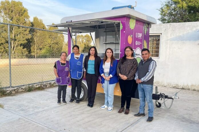 Ayuntamiento de Tlaxcala Entrega Cocinas Móviles a Cinco Escuelas para Mejorar la Alimentación Infantil - AlternativaTlx