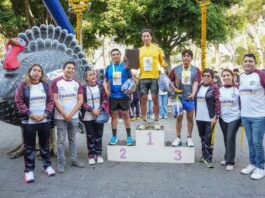 Ayuntamiento de Tlaxcala Premia a los Ganadores de la “Carrera Del Guajolote 2025” que Organizó el CBTIS 03 - AlternativaTlx