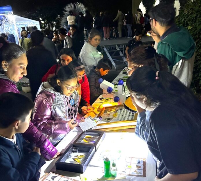 Estudiantes y Docentes de Agrobiología UATx Participaron en la Noche de Estrellas - AlternativaTlx