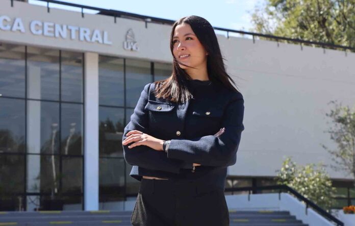 Maribel Gálvez, un Talento UAG que Transforma Ideas en Moda - AlternativaTlx