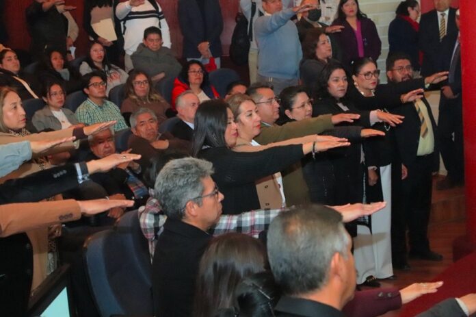 Rector de la UATx Tomó Protesta a Integrantes de la APADESU - AlternativaTlx