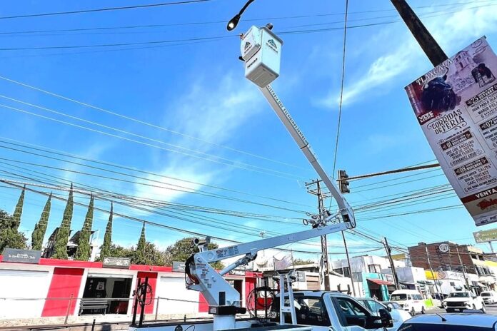 Con Jornada de Mantenimiento, Vuelve la Luz en Calles de Tepehitec-AlternativaTlx