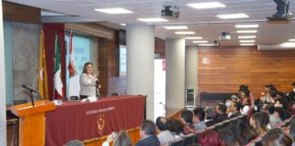 Procuradora para la Defensa de los Derechos Humanos de El Salvador Presentó su Obra sobre Migración en la Facultad de Derecho UATx - AlternativaTlx