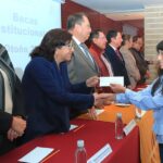 Estudiantes de la UATx Reciben Becas del Ciclo Otoño 2025 - AlternativaTlx